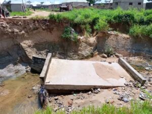 Residents of Styre Quarters, Zango behind IDC in Bauchi Local Government Area of Bauchi State have continued to call on governments at all levels to come to their aid.
